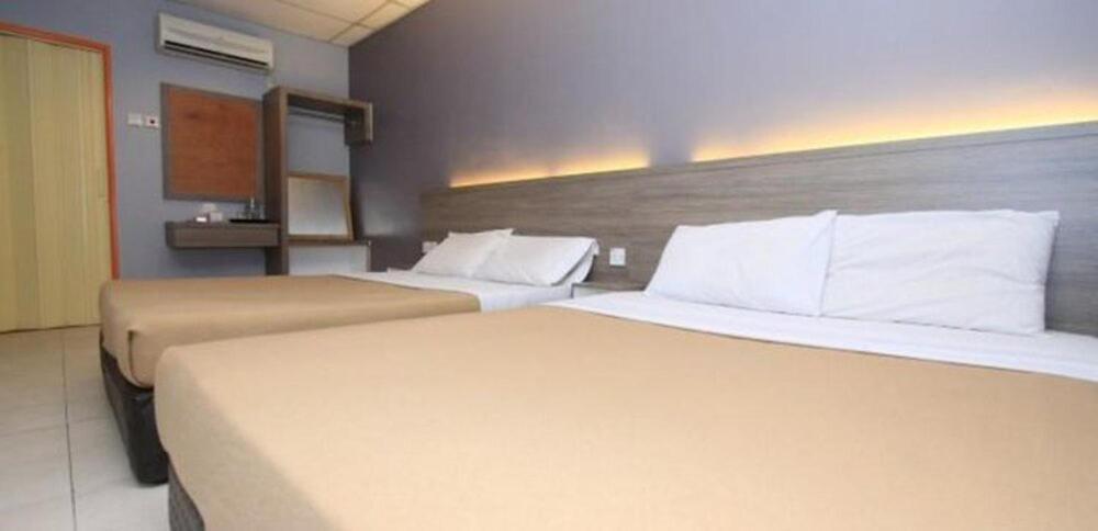 Yellow Mansion Hotel Malacca Bagian luar foto